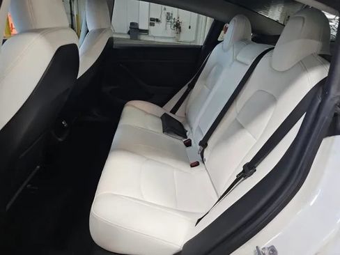 Used 2023 Tesla Model 3 Standard Range RWD image 7
