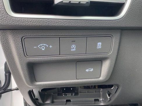 New 2025 Hyundai Sonata SE FWD image 17