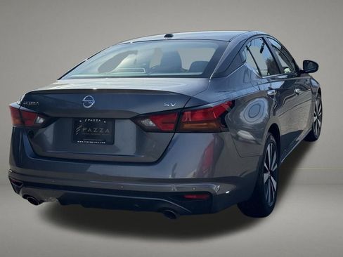 Used 2022 Nissan Altima 2.5 SV w/ SV Premium Package FWD image 5