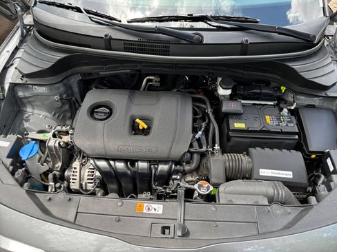 Used 2025 Kia Soul LX w/ LX Technology Package FWD image 30