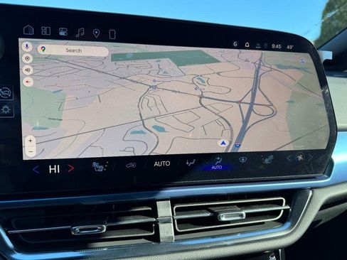 New 2026 Chevrolet Equinox EV LT image 14