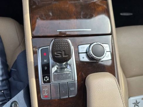 Used 2013 Mercedes-Benz SL 550 image 16