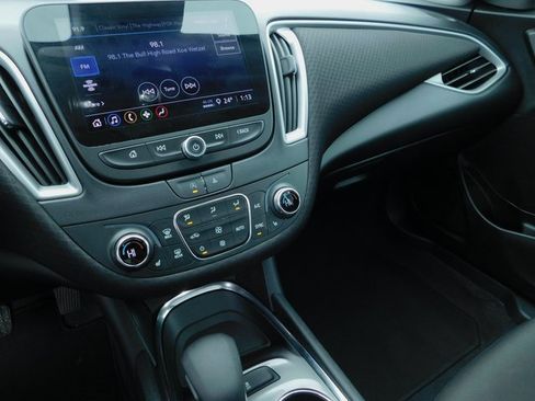 Used 2023 Chevrolet Malibu LT image 29