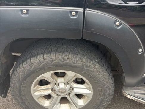 Used 2018 Toyota 4Runner SR5 Premium RWD image 6