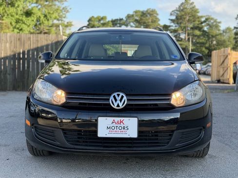 Used 2011 Volkswagen Jetta SE FWD image 3