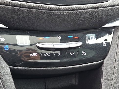 Used 2022 Cadillac XT5 Sportv w/ Technology Package image 25