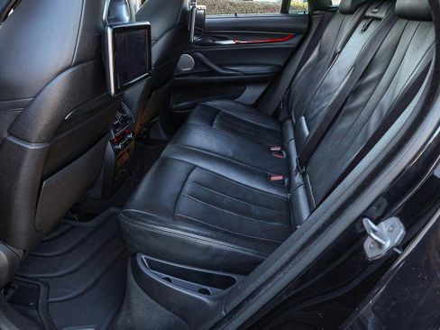 Used 2015 BMW X6 M image 27