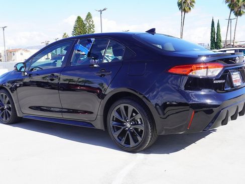 Used 2023 Toyota Corolla SE image 5