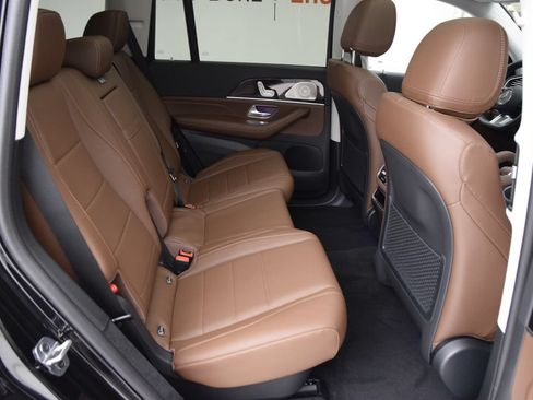 New 2026 Mercedes-Benz GLS 450 4MATIC image 19