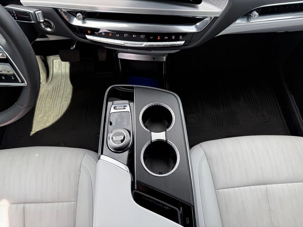 Certified 2024 Cadillac Lyriq Sport AWD/4WD image 26
