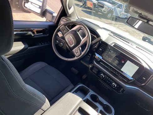 Used 2024 GMC Sierra 2500 SLE w/ SLE Convenience Package image 21