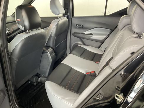 Used 2021 Nissan Kicks SR w/ SR Premium Package FWD image 19