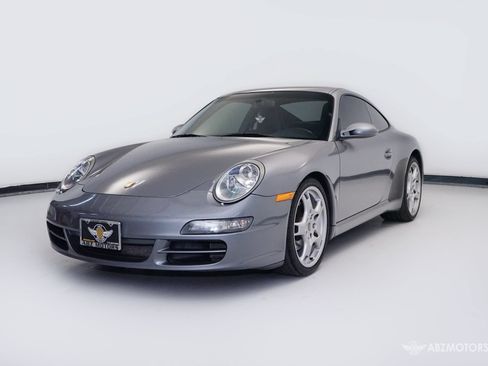Used 2005 Porsche 911 Carrera RWD image 2