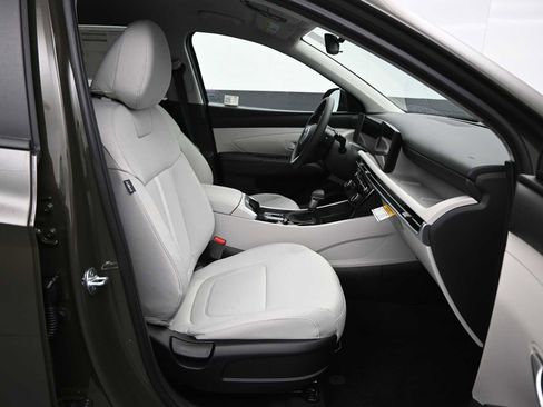Certified 2025 Hyundai Tucson SEL image 11