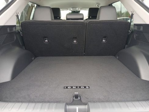 Certified 2025 Hyundai Ioniq 5 SEL image 16