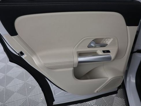 Used 2024 Mercedes-Benz GLA 250 4MATIC w/ Winter Heating Package image 26