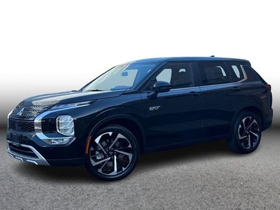 Used 2025 Mitsubishi Outlander SE