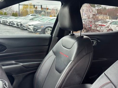 Used 2024 Jeep Compass Trailhawk image 22