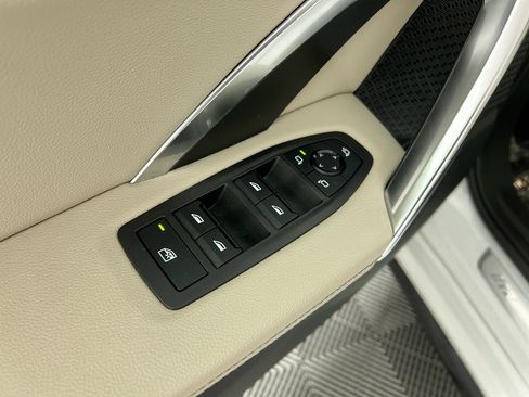 Used 2023 BMW X1 xDrive28i w/ Premium Package AWD/4WD image 14