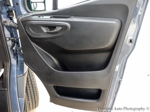 Used 2021 Mercedes-Benz Sprinter 2500 image 18