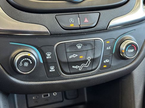 Used 2024 Chevrolet Equinox LT w/ LPO, Floor Liner Package FWD image 20