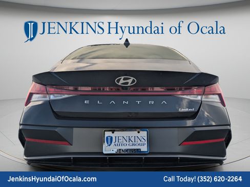 New 2026 Hyundai Elantra Limited FWD image 5