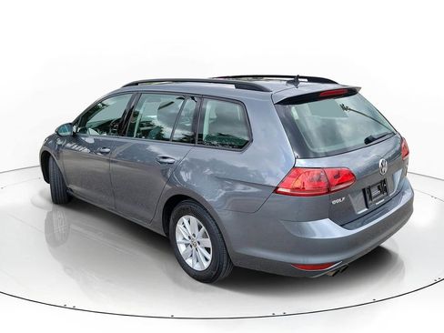 Used 2016 Volkswagen Golf S FWD image 3