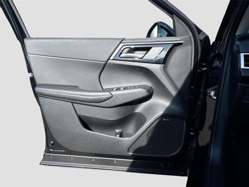 New 2026 Mitsubishi Outlander SE image 17