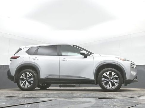 Used 2022 Nissan Rogue SV FWD image 47