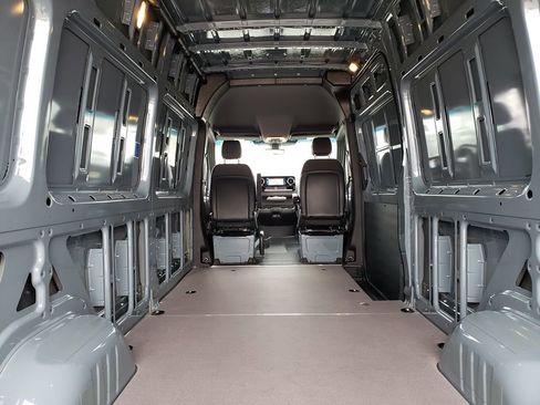 New 2026 Mercedes-Benz Sprinter 2500 image 6
