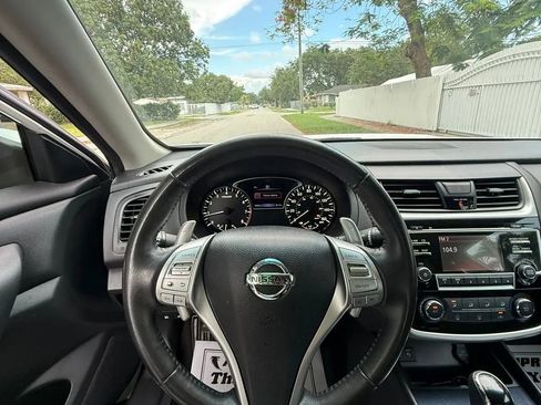 Used 2018 Nissan Altima 2.5 SR FWD image 9