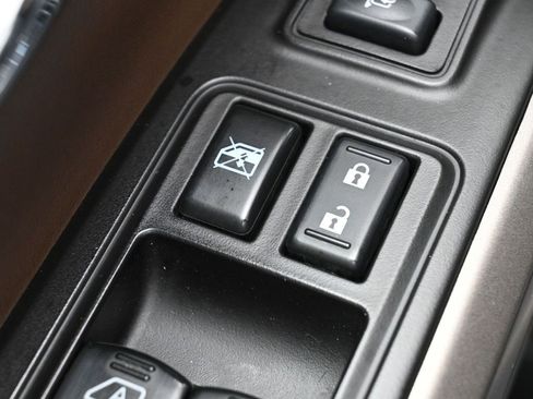 Used 2020 Nissan Titan Platinum Reserve image 13