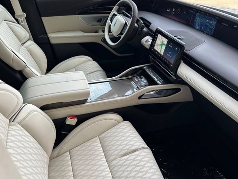 New 2026 Lincoln Nautilus Black Label w/ Jet Appearance Package AWD/4WD image 15