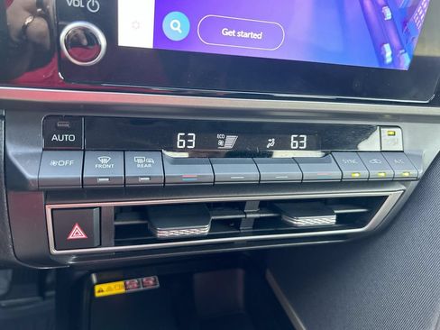 Used 2025 Toyota Camry LE w/ Convenience Package FWD image 26