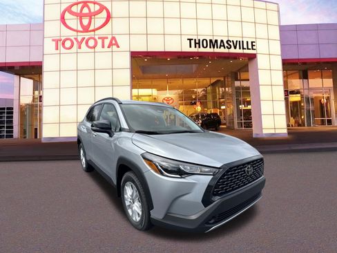 New 2025 Toyota Corolla Cross LE image 3