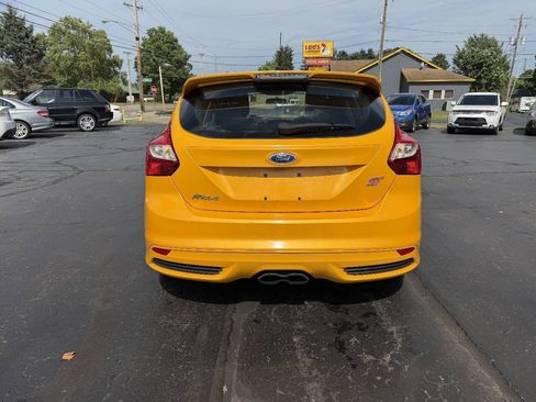Used 2014 Ford Focus ST w/ Equipment Group 202A FWD image 9