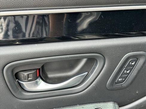 Used 2023 Honda Pilot EX-L image 16