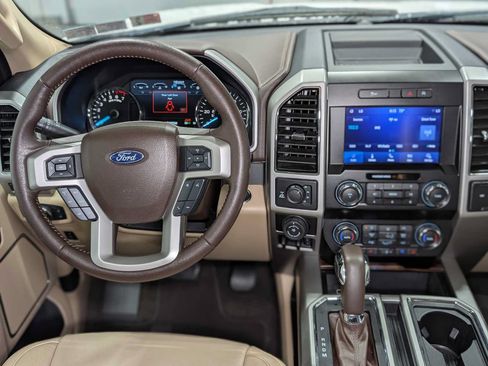 Used 2019 Ford F150 Lariat w/ Equipment Group 501A Mid AWD/4WD image 5