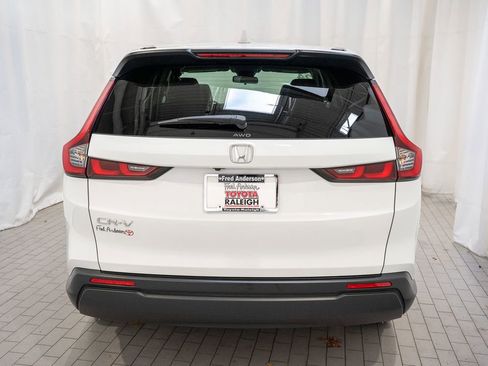 Used 2024 Honda CR-V EX image 5