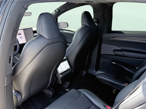 Used 2025 Tesla Model X Plaid AWD/4WD image 40