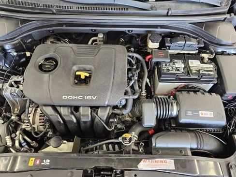 Used 2018 Hyundai Elantra Value Edition w/ Cargo Package image 40