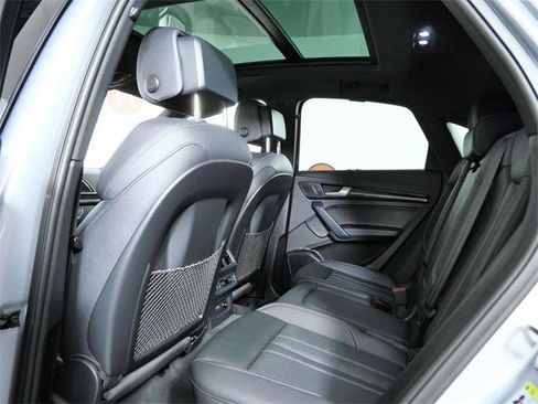 Used 2023 Audi SQ5 Prestige w/ Prestige Package image 14