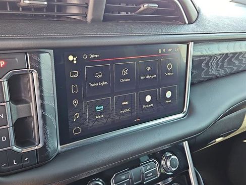 Used 2022 GMC Yukon Denali image 17