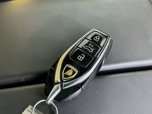 Used 2024 Lamborghini Urus S AWD/4WD image 50