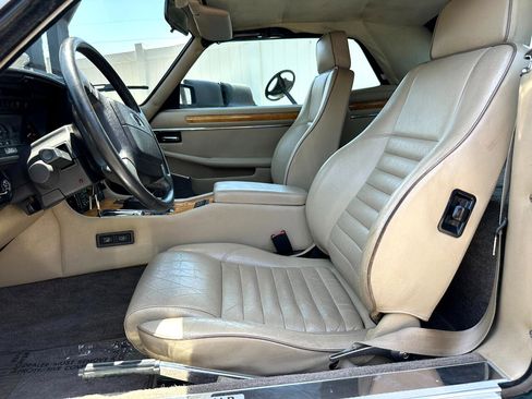 Used 1990 Jaguar XJS V12 Convertible image 32