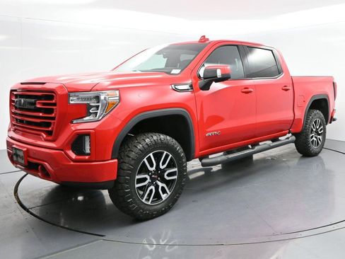 Used 2021 GMC Sierra 1500 AT4 w/ Technology Package AWD/4WD image 3