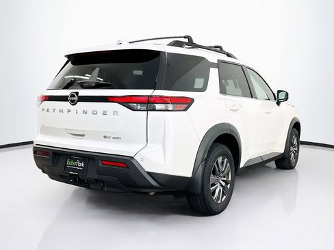 Used 2023 Nissan Pathfinder SV w/ SV Premium Package image 9