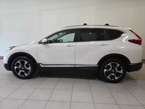 Used 2018 Honda CR-V Touring image 3
