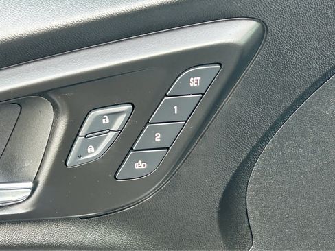 Used 2024 Chevrolet Malibu LT image 17