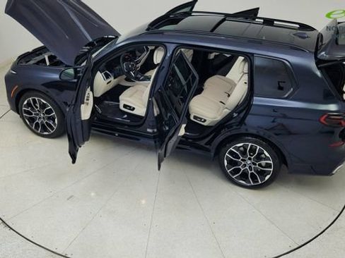 Used 2026 BMW X7 M60i AWD/4WD image 88
